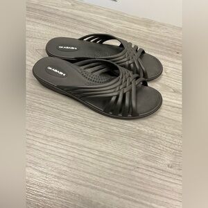 Okabashi Black Woven Slide Sandals Sz 6
